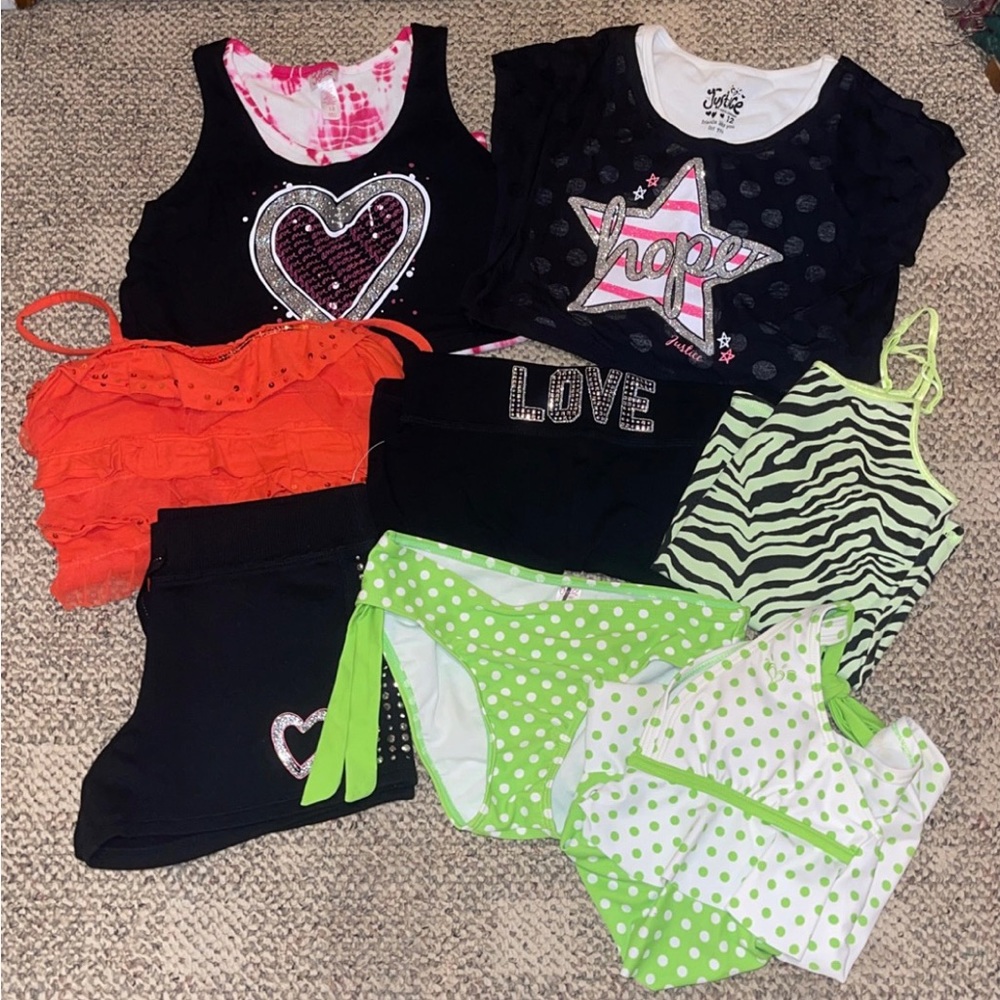 Girl’s Clothes Bundle